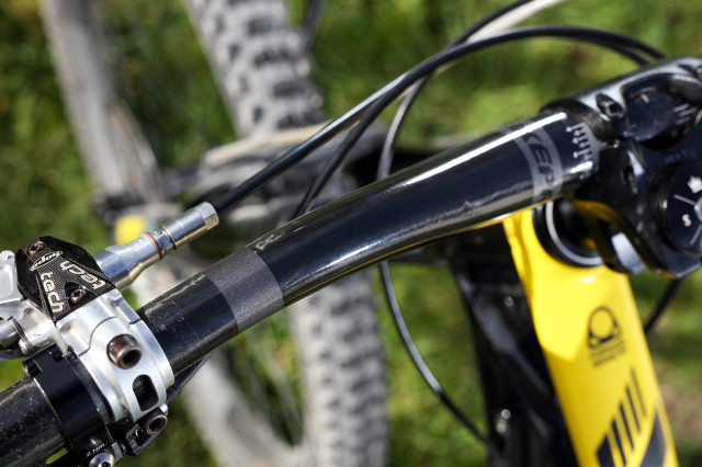 Nukeproof Horizon Carbon Riser Bar V2 review - Cycling News | off